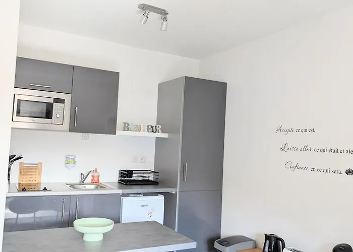 Detente Proche Sanctuaires شقة لورد